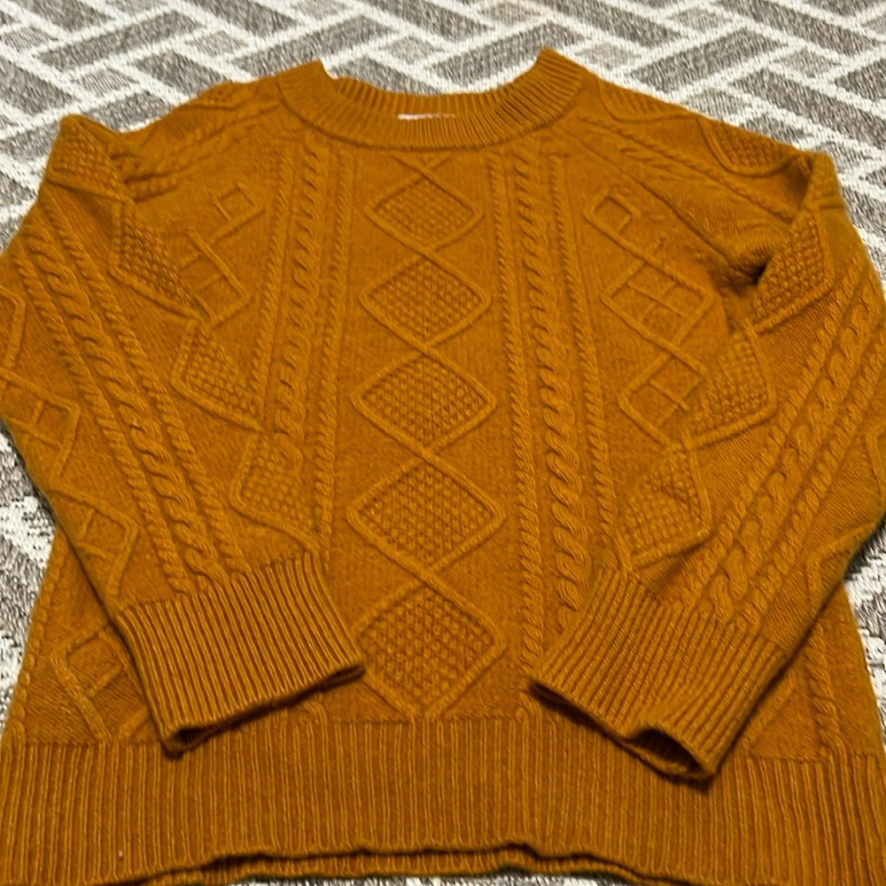 Cable Knit Crew Neck Sweater - Mustard